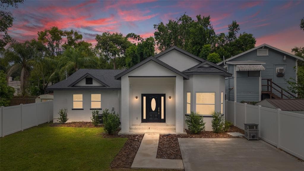 914 E NORTH BAY STREET - 3bd/2ba - $569,000 - TAMPA, FL