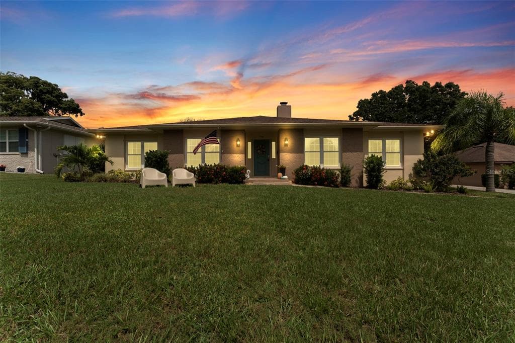1736 WILSHIRE COURT - 4bd/2ba - $495,000 - LAKELAND, FL