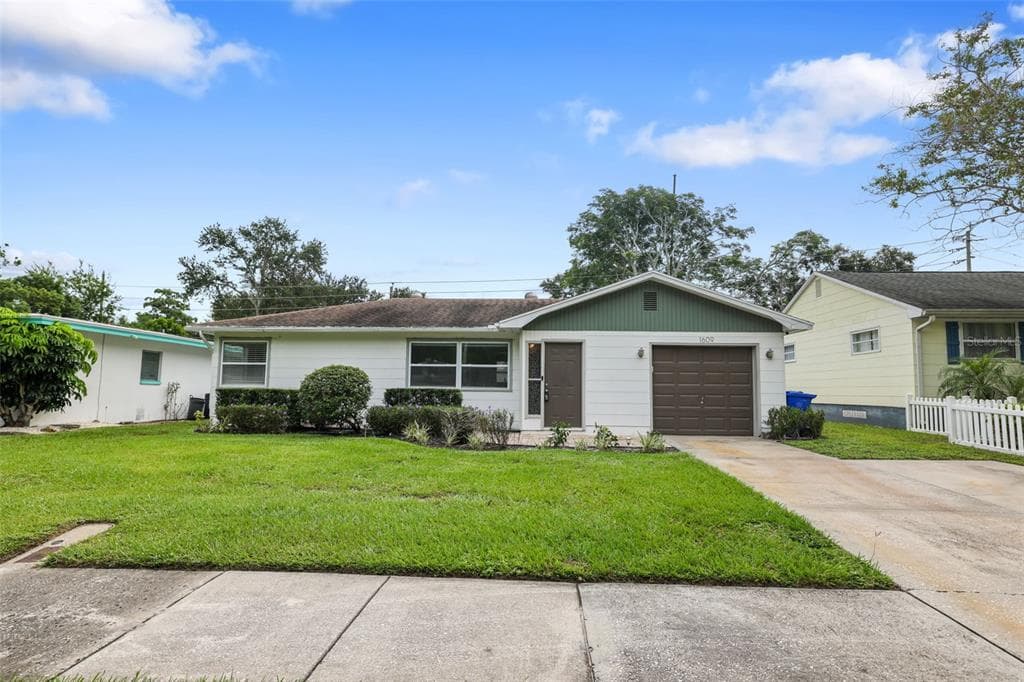 1609 SAN MATEO DRIVE - 2bd/2ba - $399,000 - DUNEDIN, FL