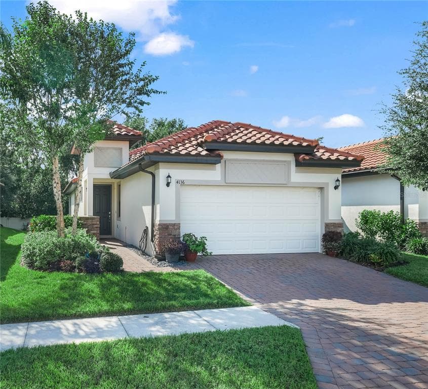 4136 SOLAMOR STREET - 3bd/2ba - $350,000 - LAKELAND, FL