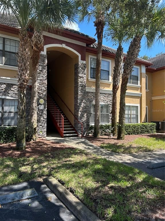 2279 PORTOFINO PLACE UNIT 20-201 - 1bd/1ba - $205,000 - PALM HARBOR, FL