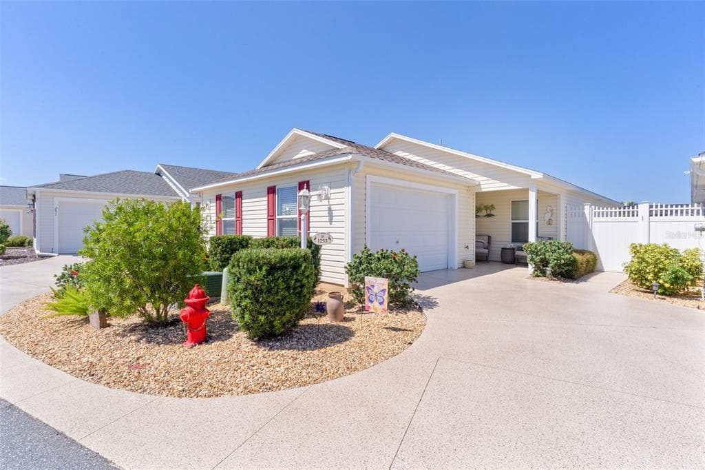 1253 ZYDECO COURT - 2bd/2ba - $327,000 - THE VILLAGES, FL