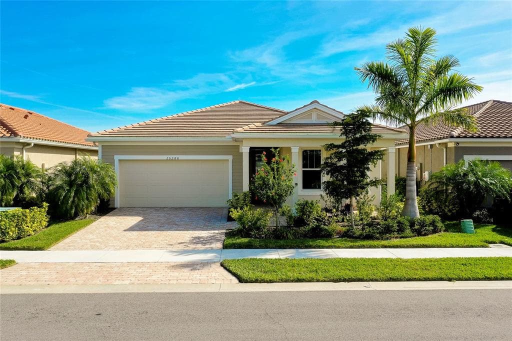 20280 CONCERTO PLACE - 3bd/2ba - $530,000 - VENICE, FL