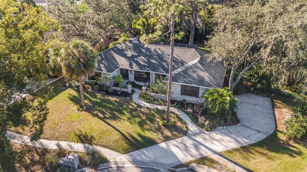 206 WILD OAK DRIVE - 4bd/2ba - $549,900 - BRANDON, FL