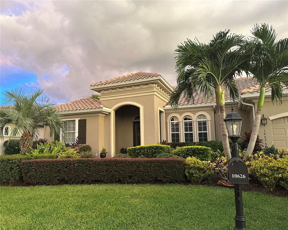 10626 RESTORATION TERRACE - 3bd/3ba - $910,000 - BRADENTON, FL