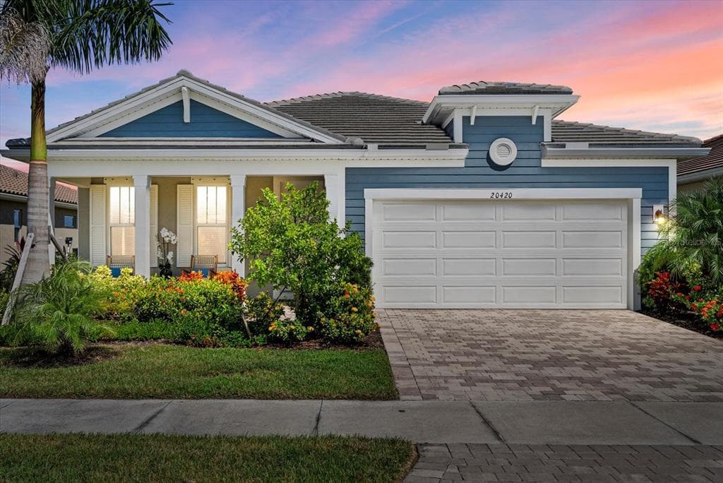 20420 SYMPHONY PLACE - 3bd/2ba - $539,000 - VENICE, FL