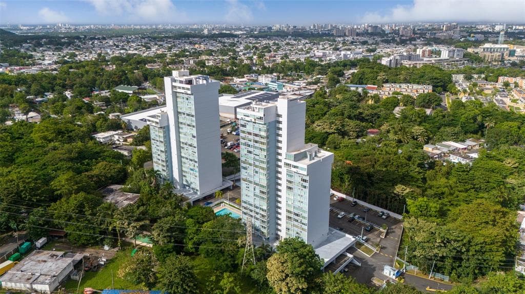 200 Alcala St. COLLEGE PARK APARTMENTS PR APT. B-1604