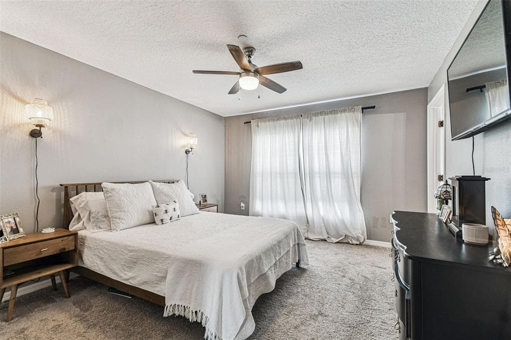 2503 MIDDLETON GROVE DRIVE - Interior/Exterior Photo 3 - BRANDON, FL