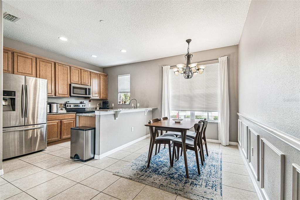 2503 MIDDLETON GROVE DRIVE - Interior/Exterior Photo 5 - BRANDON, FL