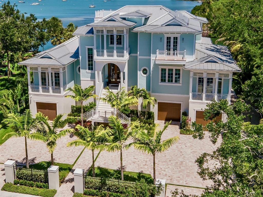 659 KEY ROYALE DRIVE - 5bd/6ba - $7,975,000 - HOLMES BEACH, FL