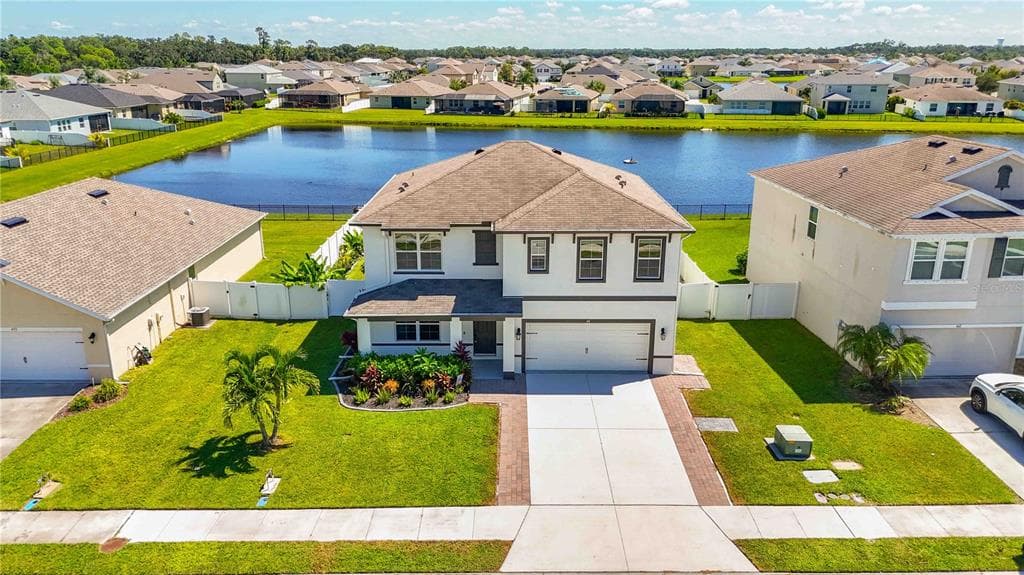 451 GRANDE VISTA BOULEVARD - 5bd/3ba - $490,000 - BRADENTON, FL