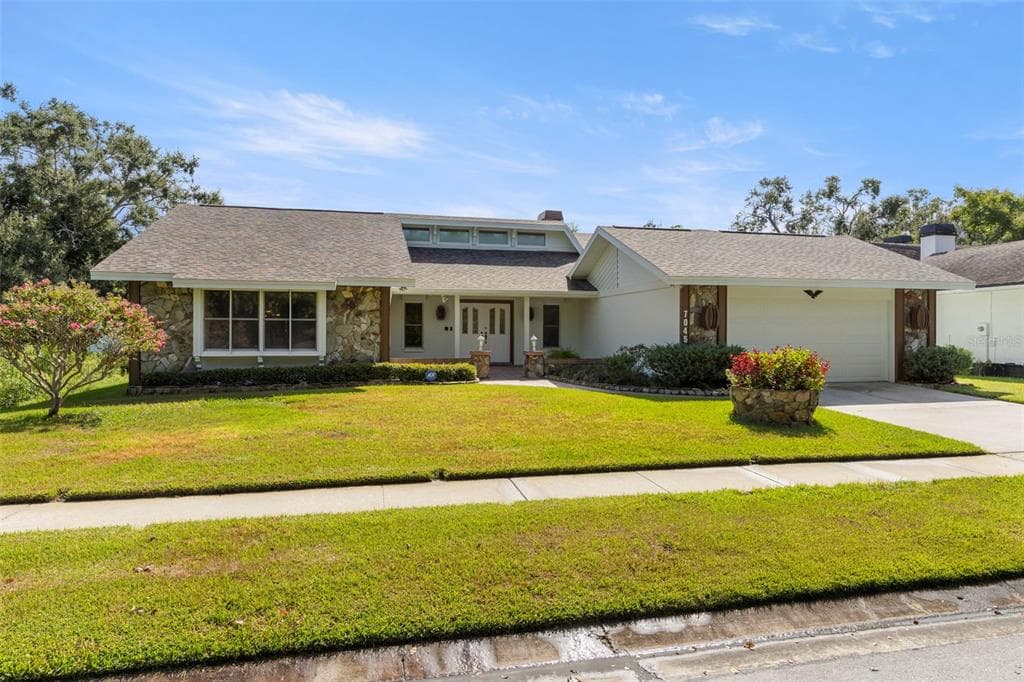 7045 123 STREET - 3bd/2ba - $795,000 - SEMINOLE, FL