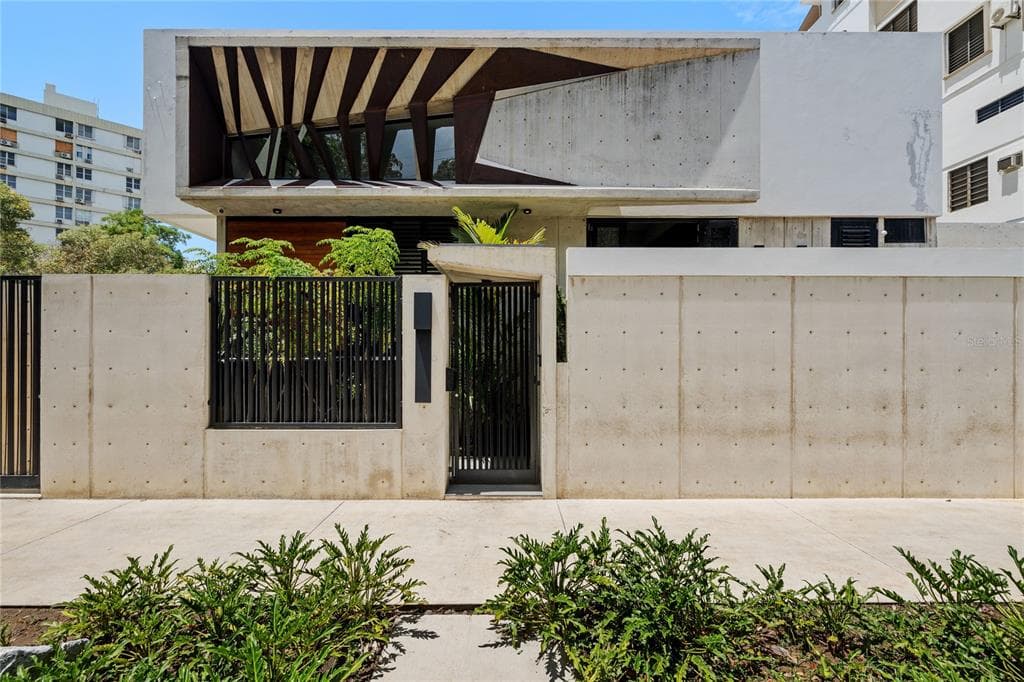 1211 LUCHETTI - 4bd/6ba - $4,995,000 - SAN JUAN, PR