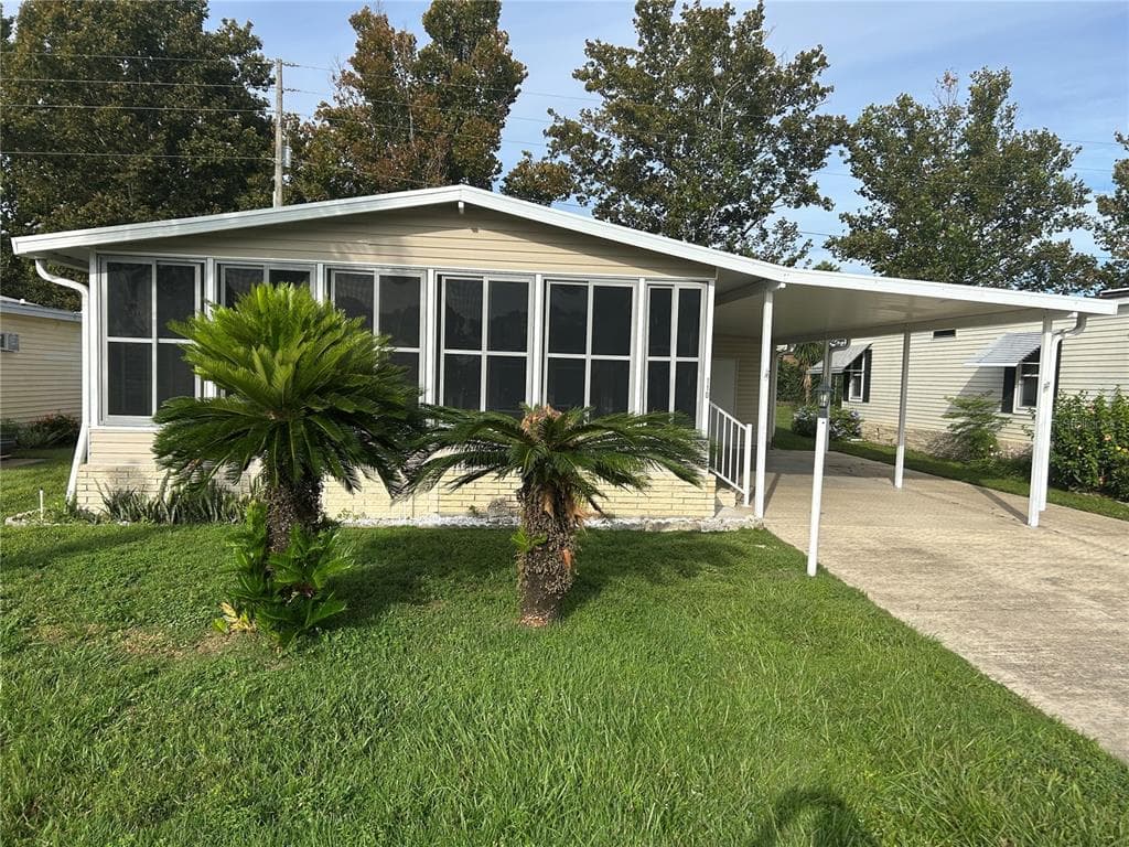 110 RITA BEE AVENUE - 2bd/2ba - $155,000 - DAVENPORT, FL