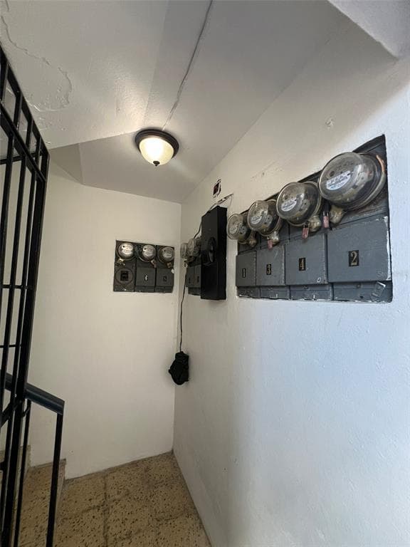 309 SEGUNDO RUIZ BELVIS STREET - Interior/Exterior Photo 3 - SANTURCE, PR