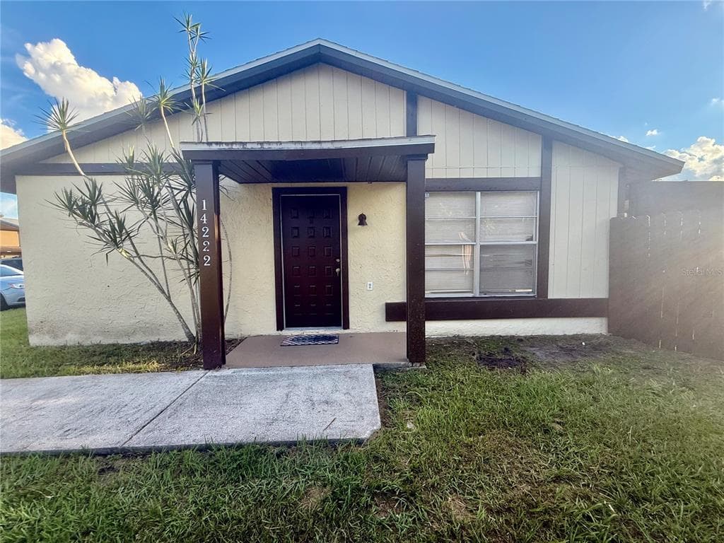 14222 VILLAGE VIEW DRIVE - 1bd/1ba - $180,000 - TAMPA, FL