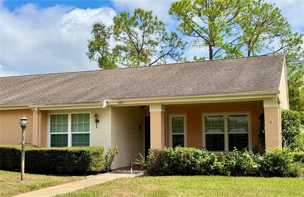 4961 GRIST MILL CIRCLE - 2bd/2ba - $215,000 - NEW PORT RICHEY, FL