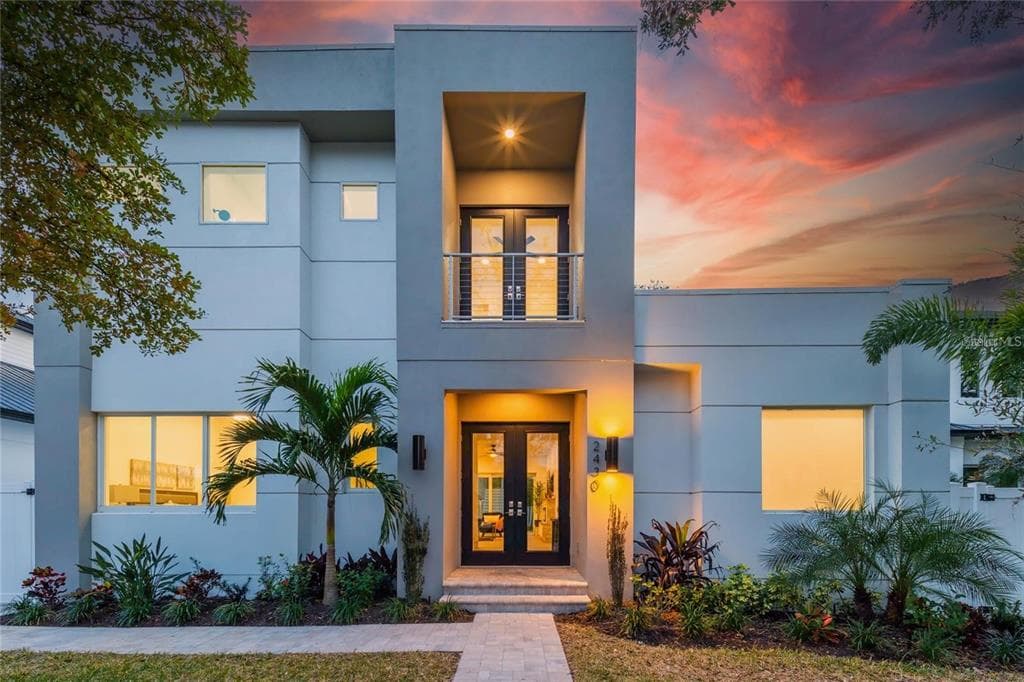 2430 FLOYD STREET - 6bd/5ba - $1,775,000 - SARASOTA, FL