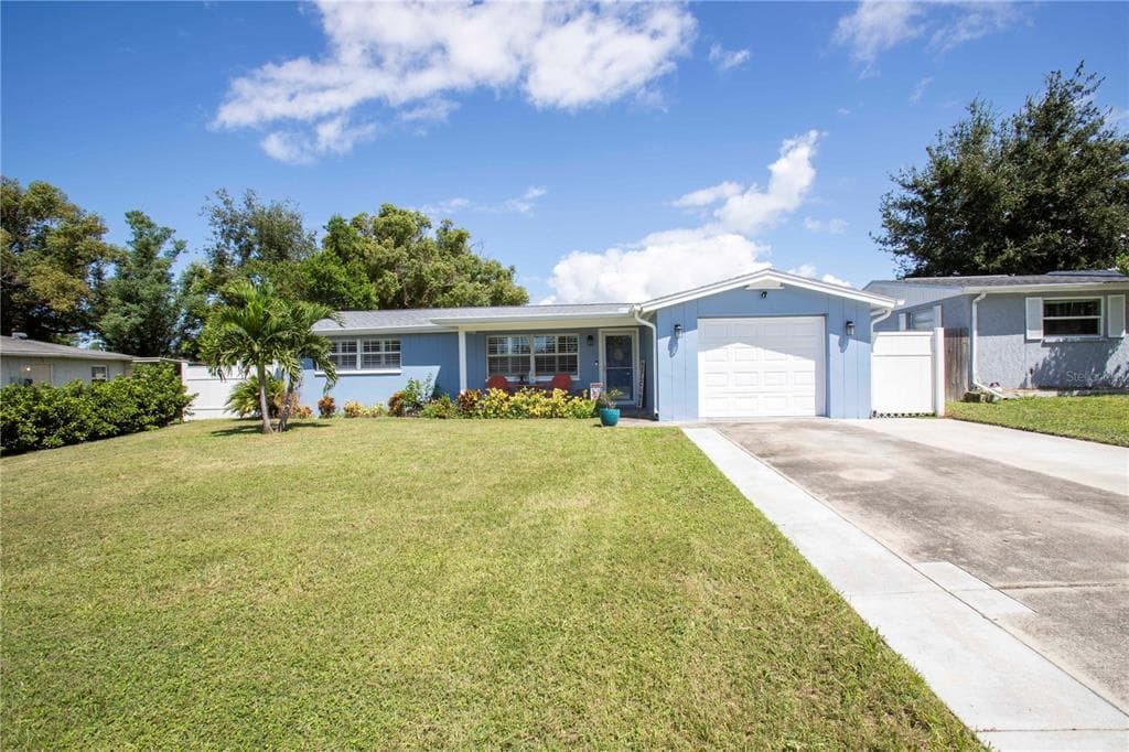 5240 SCHOOL ROAD - 3bd/2ba - $320,000 - NEW PORT RICHEY, FL
