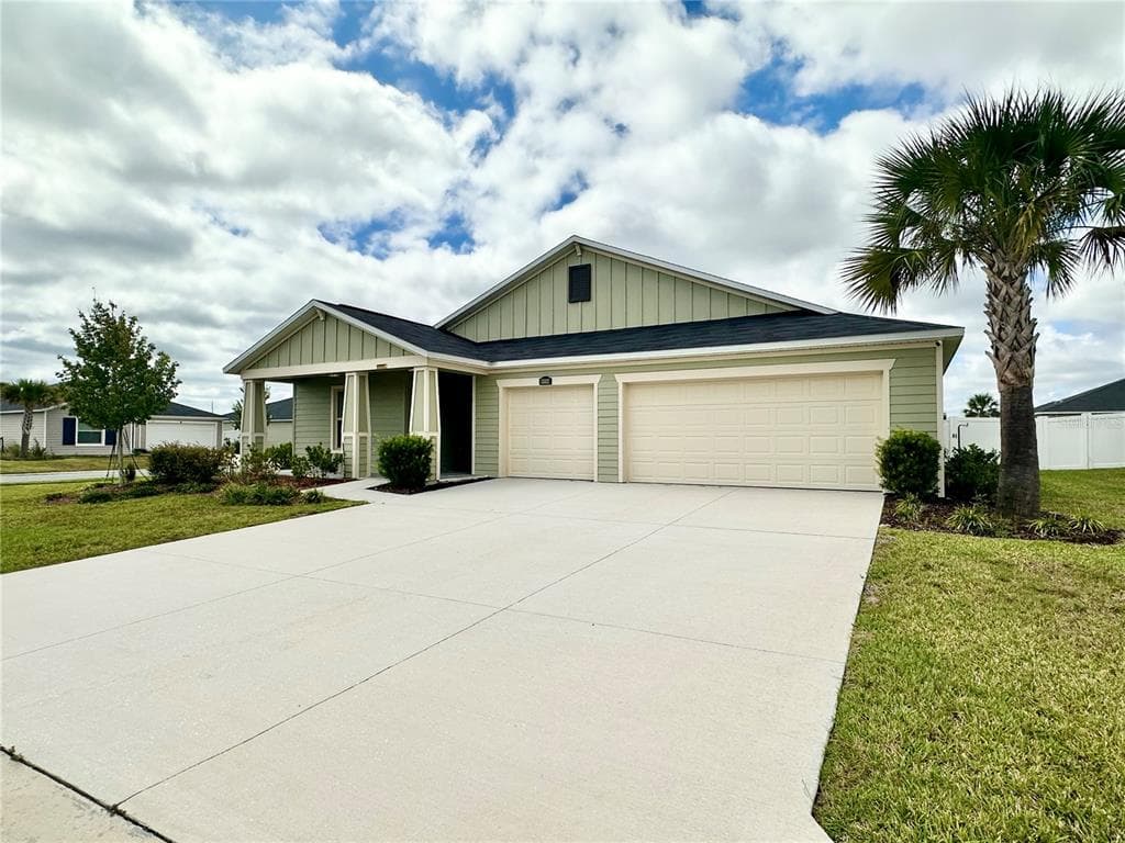 9334 SW 57TH AVENUE - 4bd/3ba - $385,000 - OCALA, FL