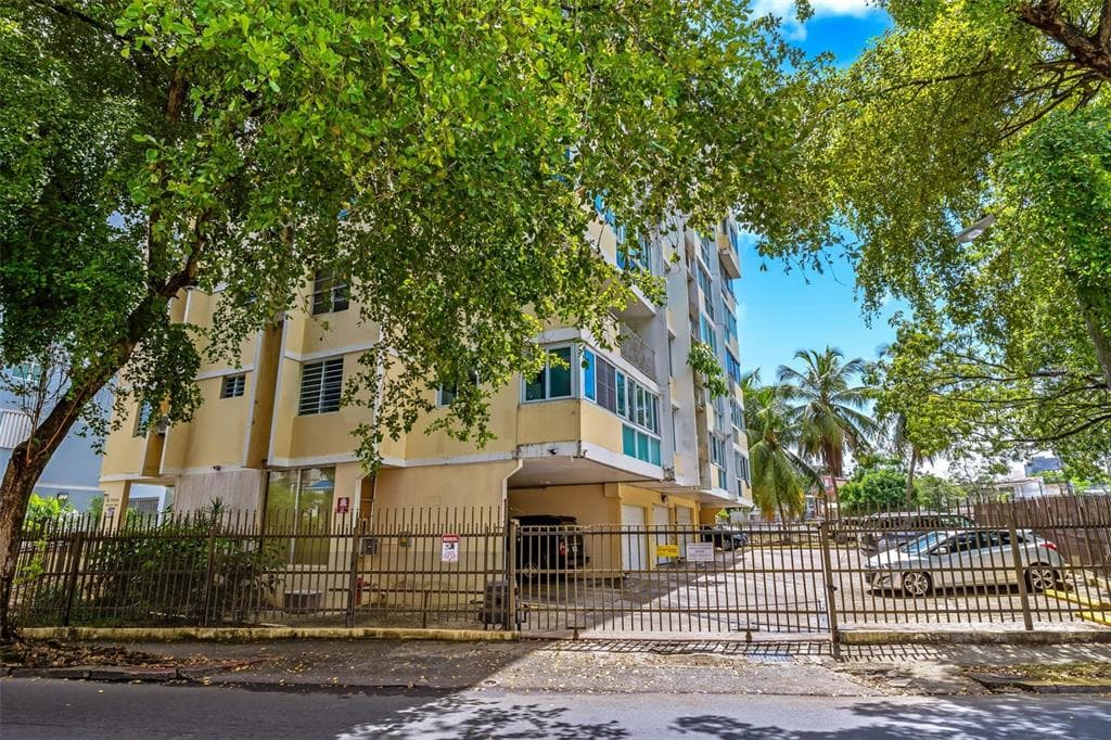 1304 CALLE WILSON UNIT 7S - 3bd/3ba - $630,000 - SAN JUAN, PR