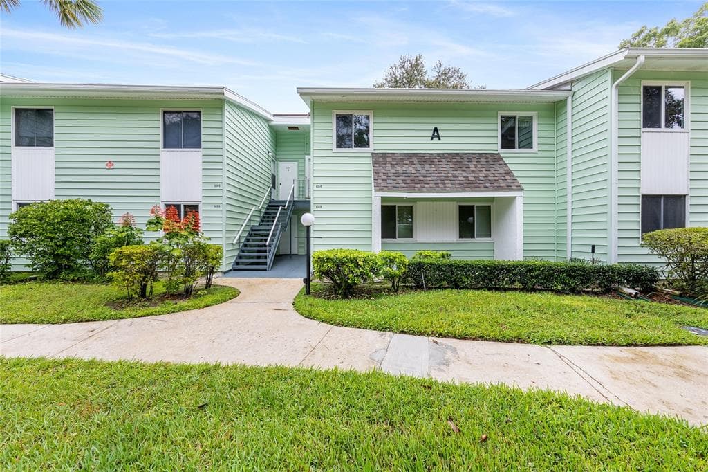 606 MIDWAY DRIVE UNIT A - 2bd/2ba - $140,000 - OCALA, FL