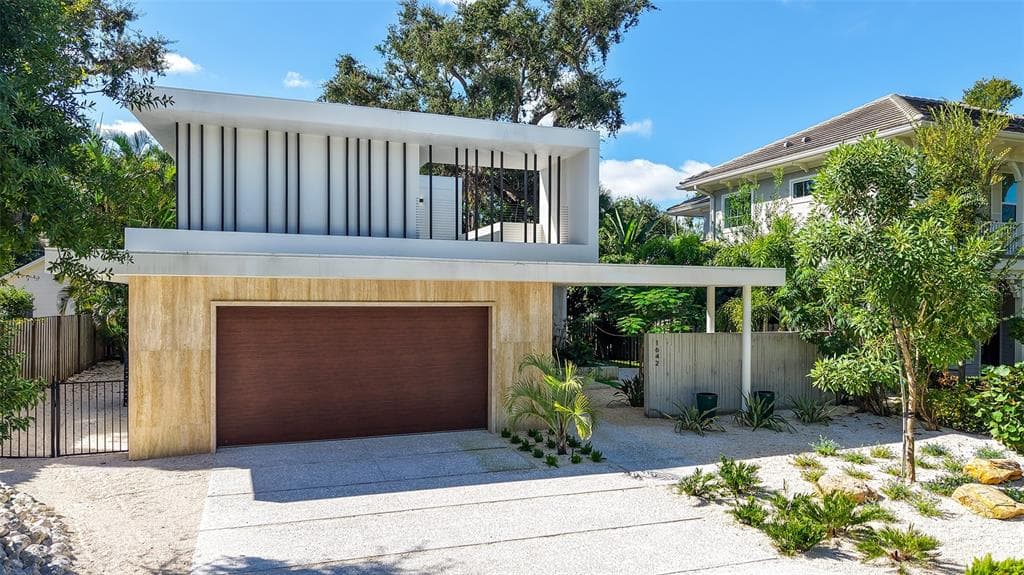 1642 BAHIA VISTA STREET - 4bd/5ba - $4,600,000 - SARASOTA, FL