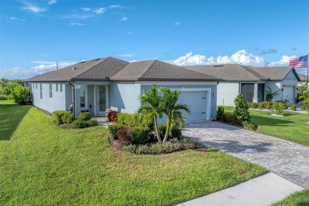 10661 SPRING TIDE WAY - 2bd/2ba - $425,000 - PARRISH, FL