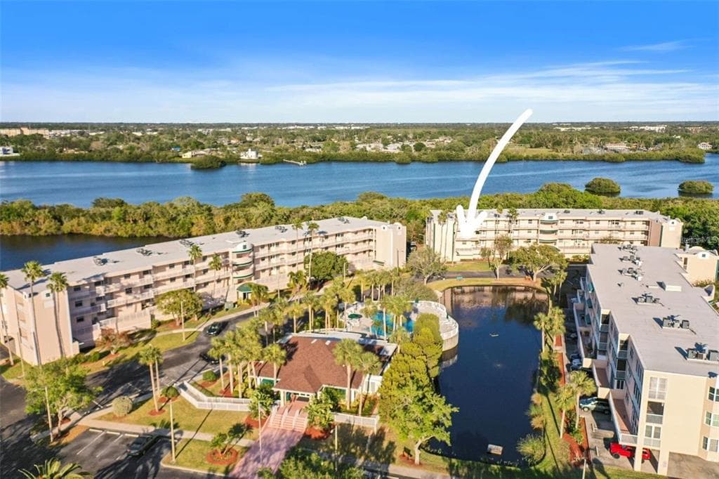 6251 SHORELINE DRIVE UNIT 2101 - 2bd/2ba - $310,000 - ST PETERSBURG, FL