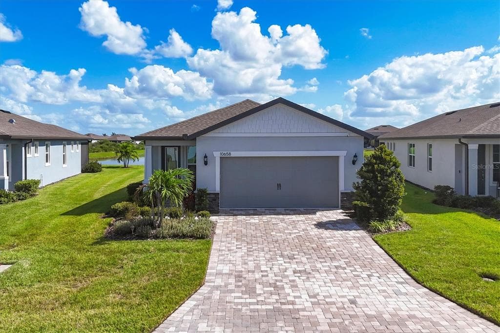 10658 SPRING TIDE WAY - 2bd/2ba - $469,000 - PARRISH, FL