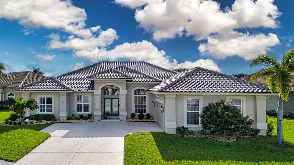 840 WOOD SORREL LANE - 3bd/3ba - $749,000 - VENICE, FL