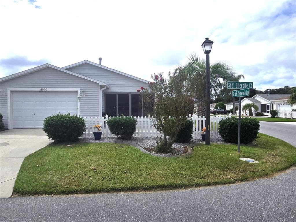 16900 SE 81ST ELLERSLIE COURT - 2bd/2ba - $279,750 - THE VILLAGES, FL