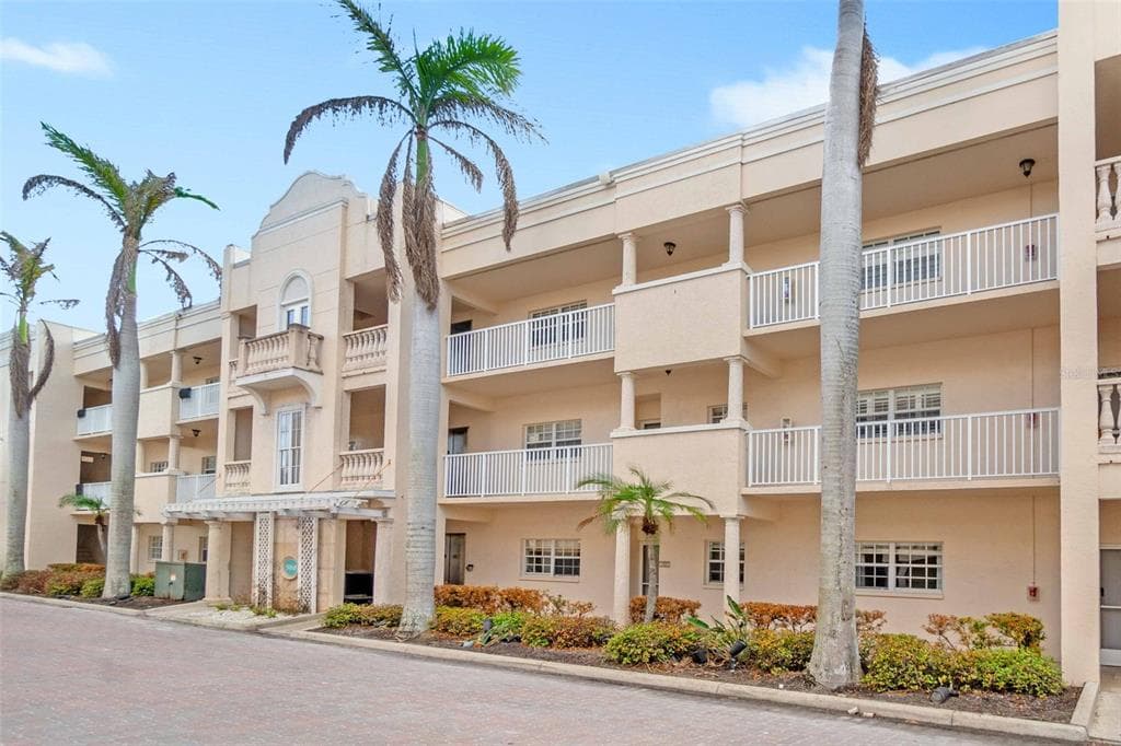 5970 MIDNIGHT PASS ROAD UNIT 177