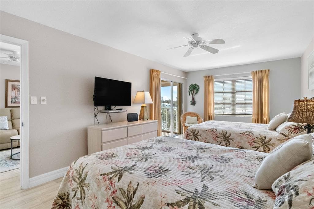 5970 MIDNIGHT PASS ROAD UNIT 177 - Interior/Exterior Photo 4 - SARASOTA, FL