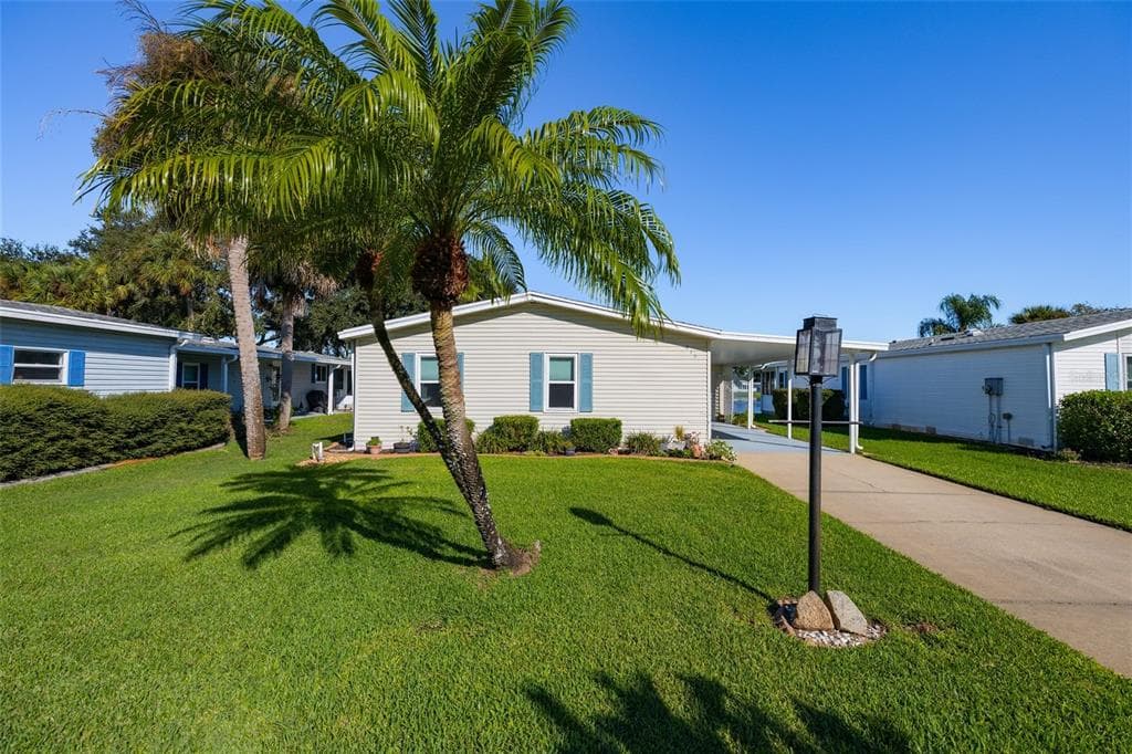 815 NAVIGATORS WAY - 2bd/2ba - $270,000 - EDGEWATER, FL