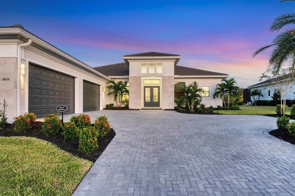 4604 MONDRIAN COURT - 3bd/5ba - $1,425,000 - SARASOTA, FL
