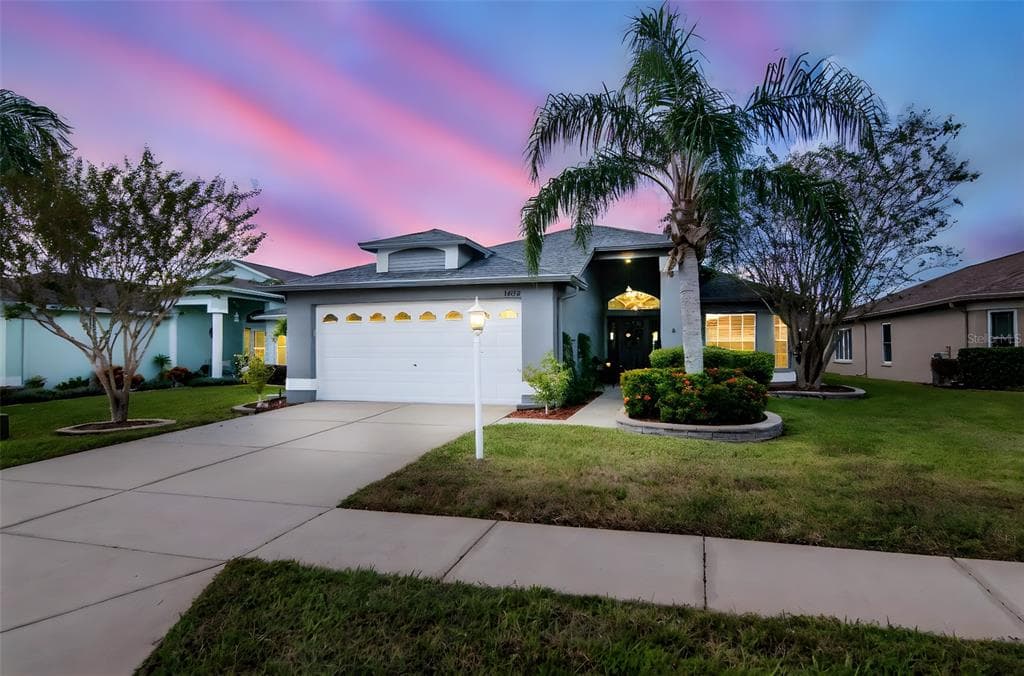 1623 ARBOR KNOLL LOOP - 3bd/2ba - $380,000 - TRINITY, FL