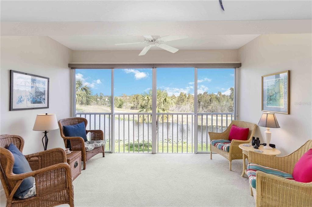 432 SUNSET LAKE BOULEVARD UNIT 203 - 2bd/2ba - $282,500 - VENICE, FL