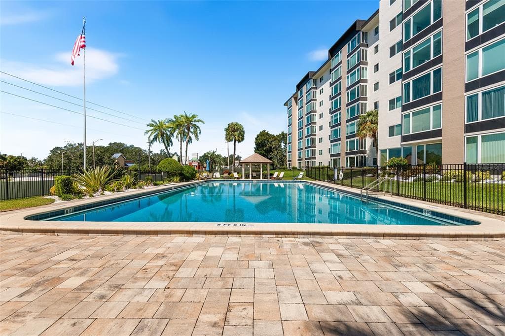 1776 6TH STREET NW UNIT 409 - 2bd/2ba - $124,900 - WINTER HAVEN, FL