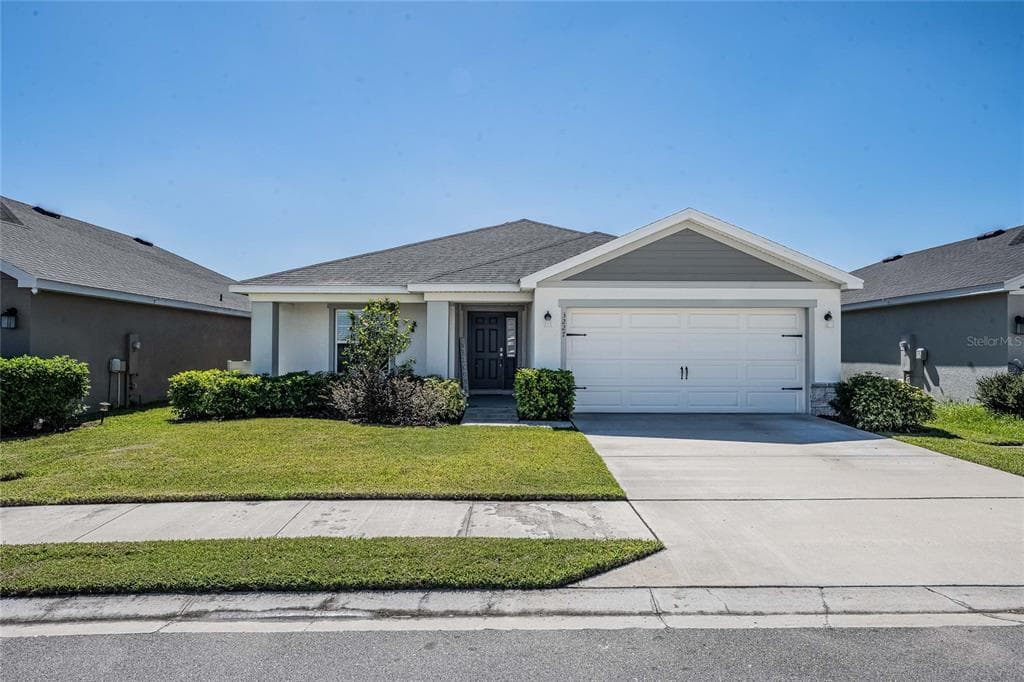 3227 COSTELLO CIRCLE - 4bd/2ba - $320,000 - WINTER HAVEN, FL