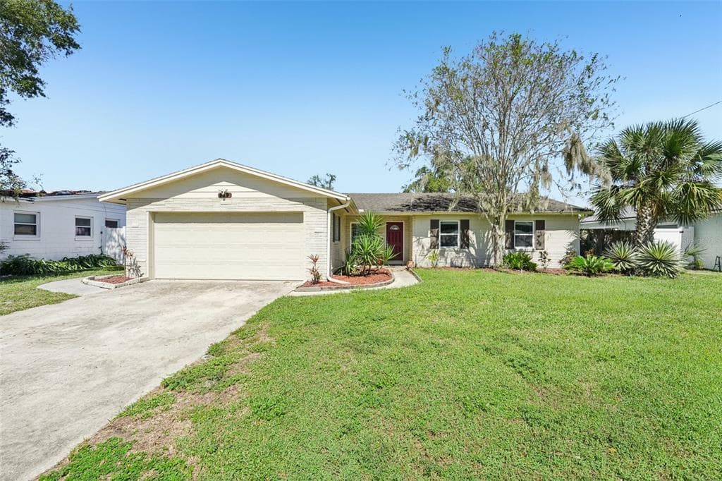 653 SHERWOOD DRIVE - 4bd/2ba - $480,000 - ALTAMONTE SPRINGS, FL