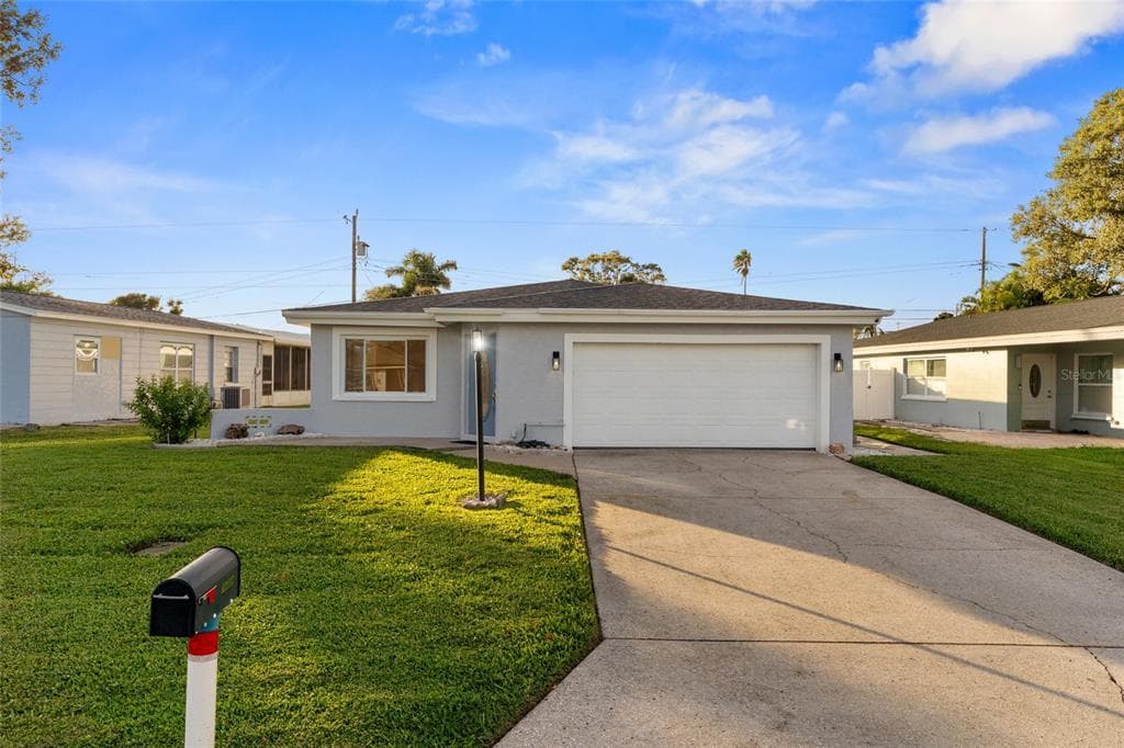 10389 VALENCIA ROAD - 3bd/2ba - $460,000 - SEMINOLE, FL