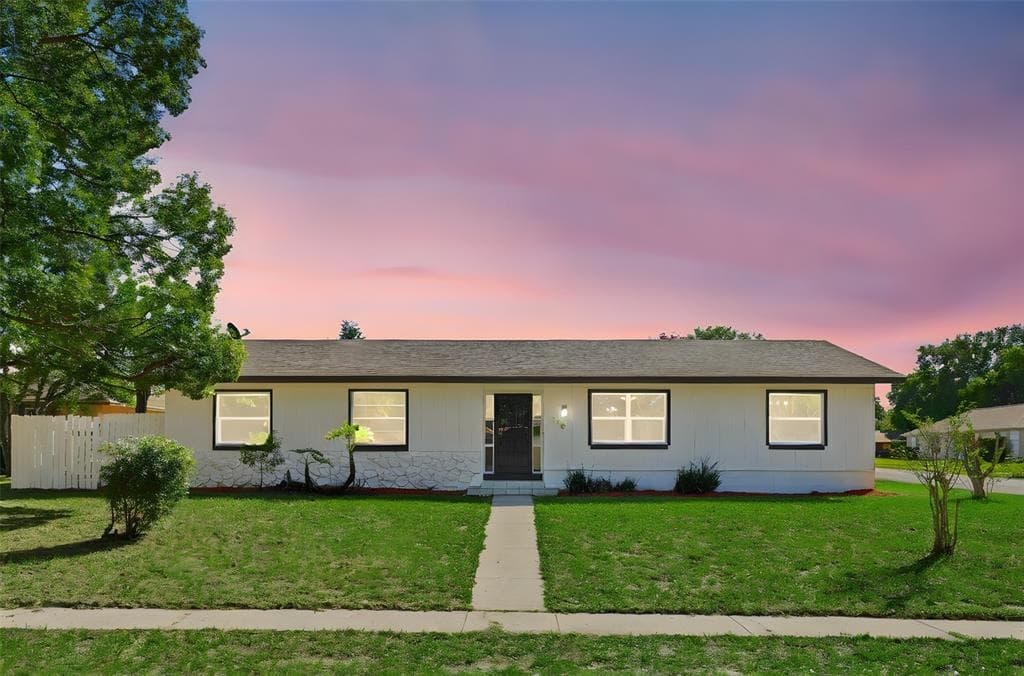 110 PINEAPPLE COURT - 3bd/2ba - $409,900 - LONGWOOD, FL