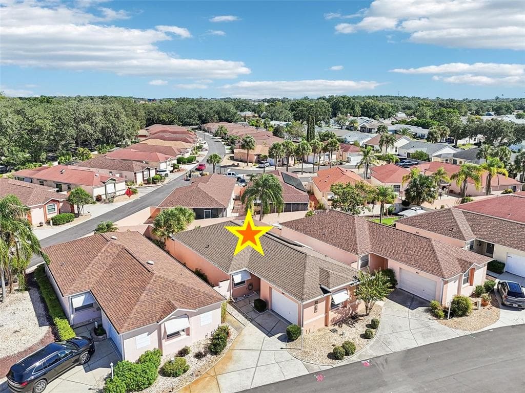 809 ALVARADO PLACE - 2bd/2ba - $350,000 - THE VILLAGES, FL