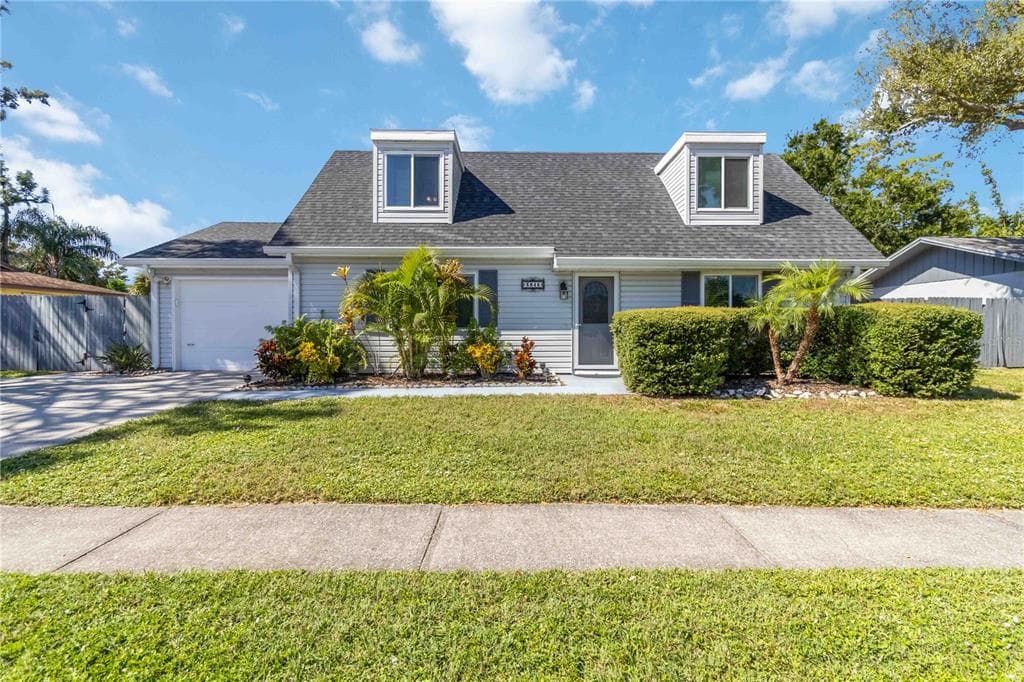 3845 GATEWOOD DRIVE - 3bd/2ba - $440,000 - SARASOTA, FL