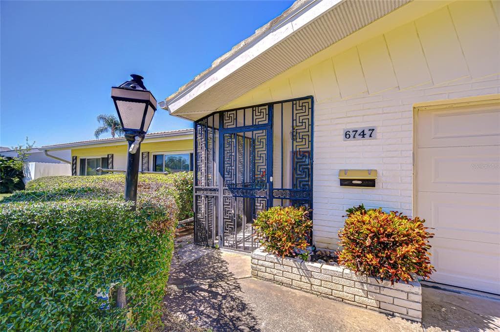 6747 28TH STREET S - Interior/Exterior Photo 4 - ST PETERSBURG, FL