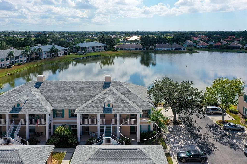 4207 CADDIE DRIVE E UNIT 104 - 2bd/2ba - $245,000 - BRADENTON, FL
