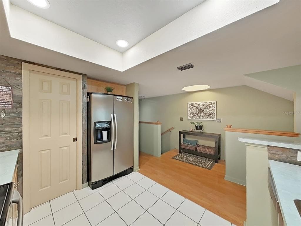 9802 INDIAN KEY TRAIL UNIT 89 - Interior/Exterior Photo 5 - SEMINOLE, FL