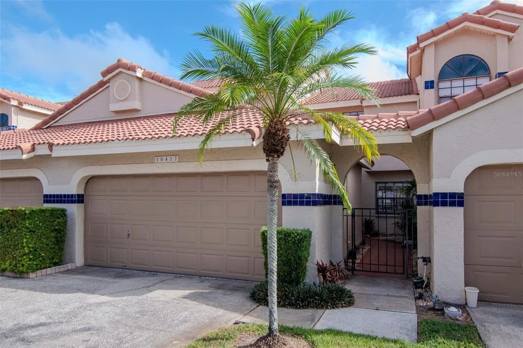 10417 SAINT TROPEZ PLACE UNIT 103 - 3bd/3ba - $449,000 - TAMPA, FL