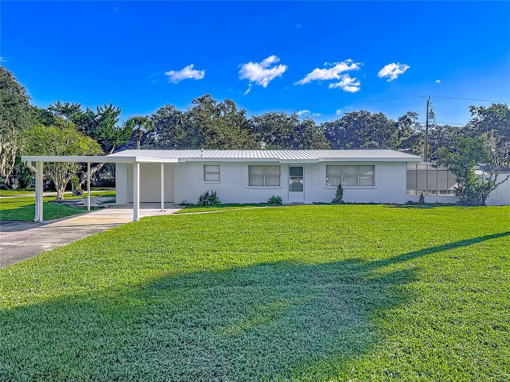 1401 ORANGE TREE DRIVE - 3bd/2ba - $279,500 - EDGEWATER, FL